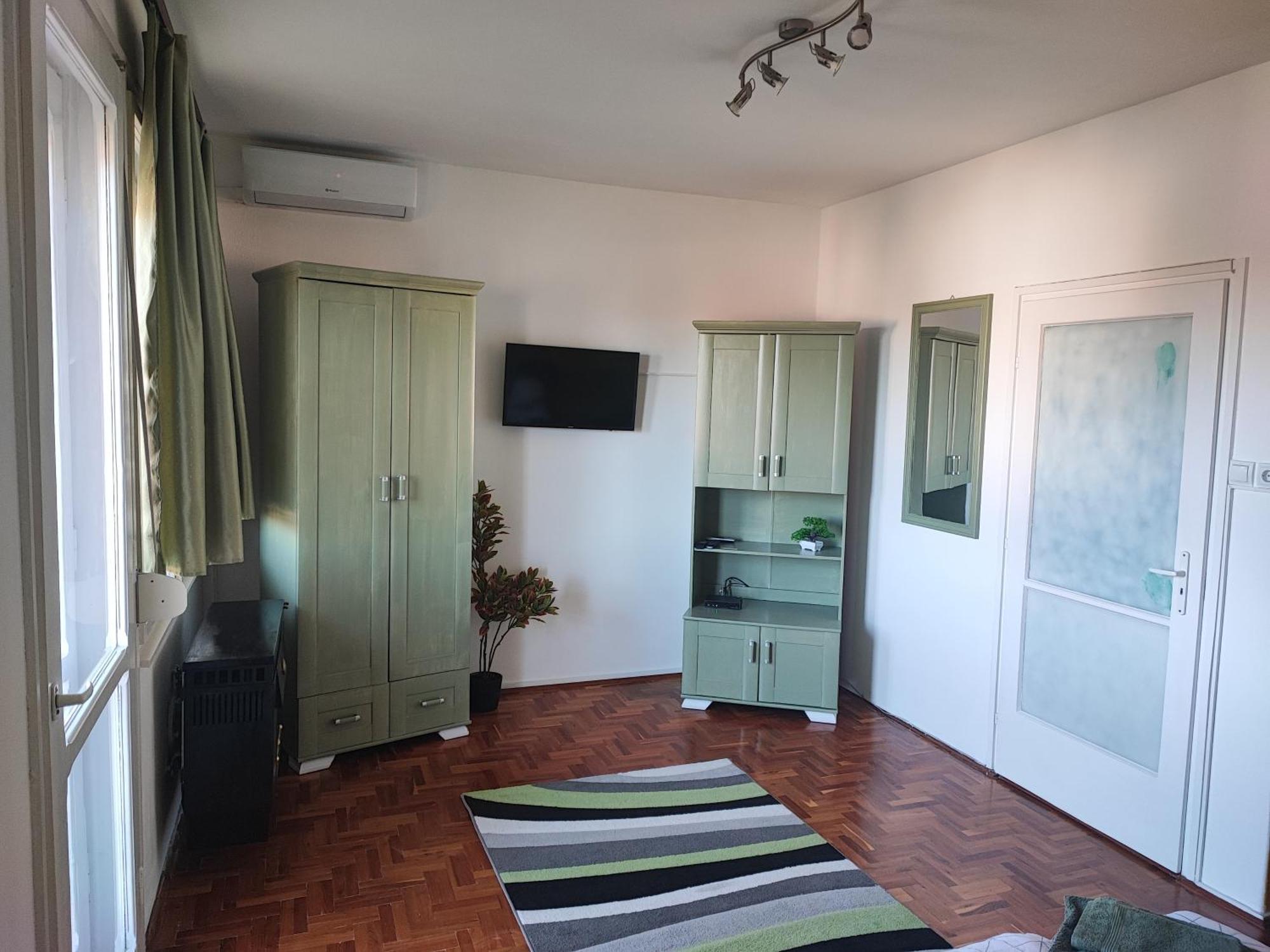 Szaffi Apartman Хайдусобосло Экстерьер фото